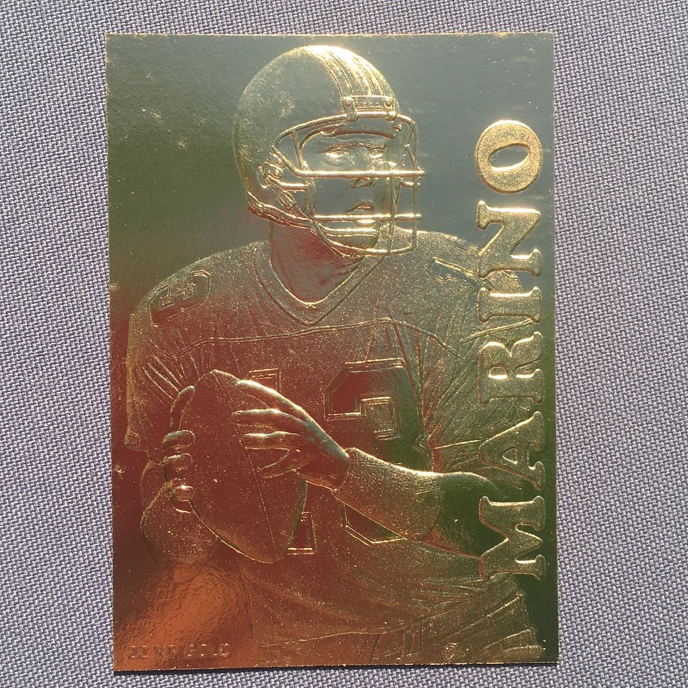 22 Kt Gold Foil Football Card- 1995 Dan Marino